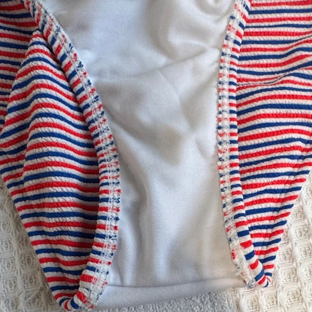 Xhilaration vibrant striped